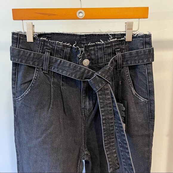 HUDSON | Remi High Rise Paperbag Straight in Color BLACK - Picture 13 of 16